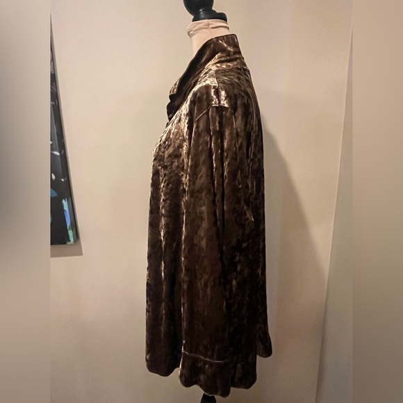 NWT Multiples Velvet Button-Up Shirt in Rich Brown, XL - Picture 2 of 7